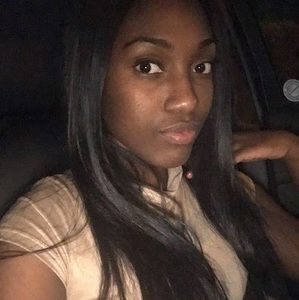 Meet your Posher, Latisha